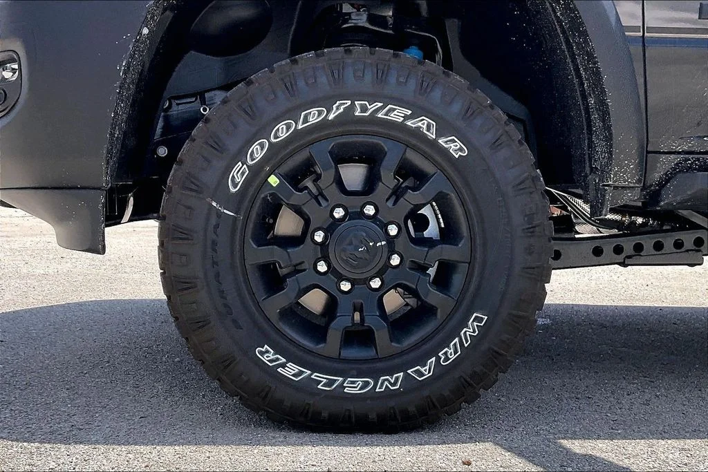 New 2026 Granite Crystal Metallic Clear-Coat Exterior Paint RAM Power Wagon image 10