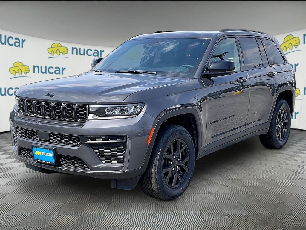 New 2026 Baltic Gray Metallic Clearcoat Jeep Laredo image 4