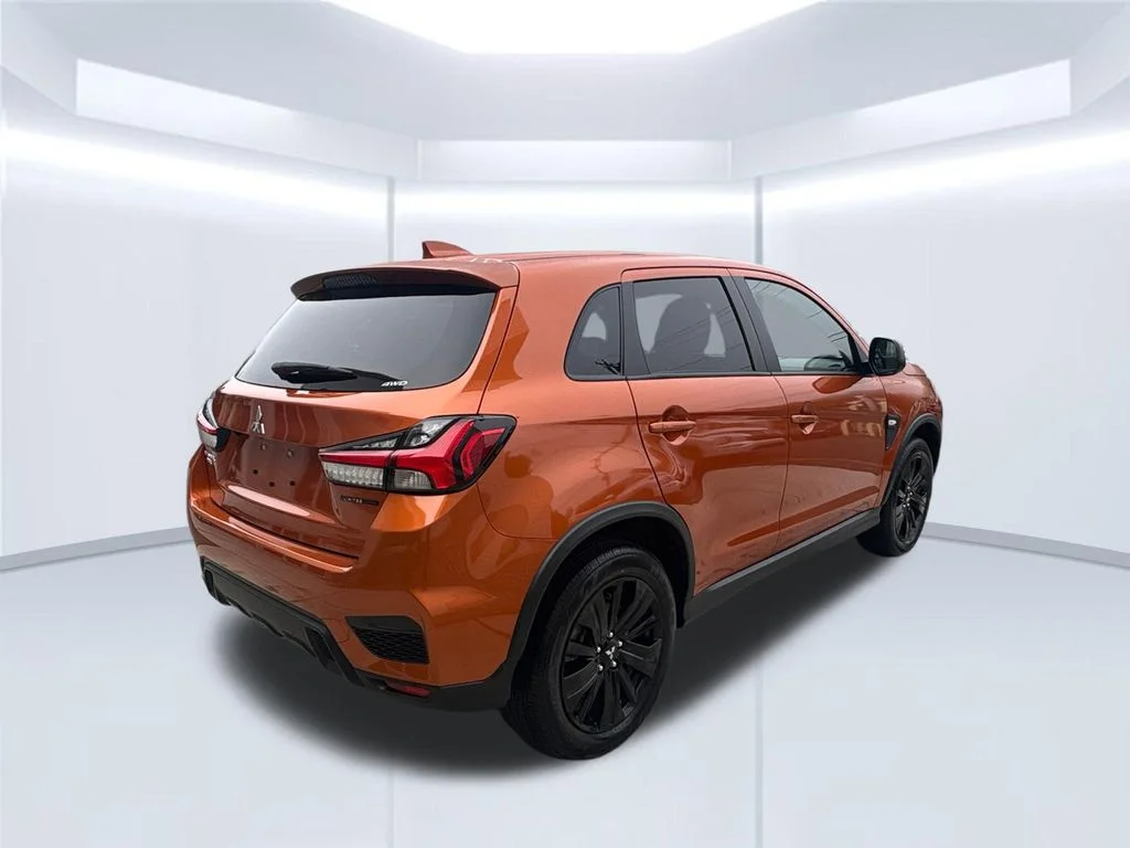 New 2026 Orange Mitsubishi 2.0 LE image 9