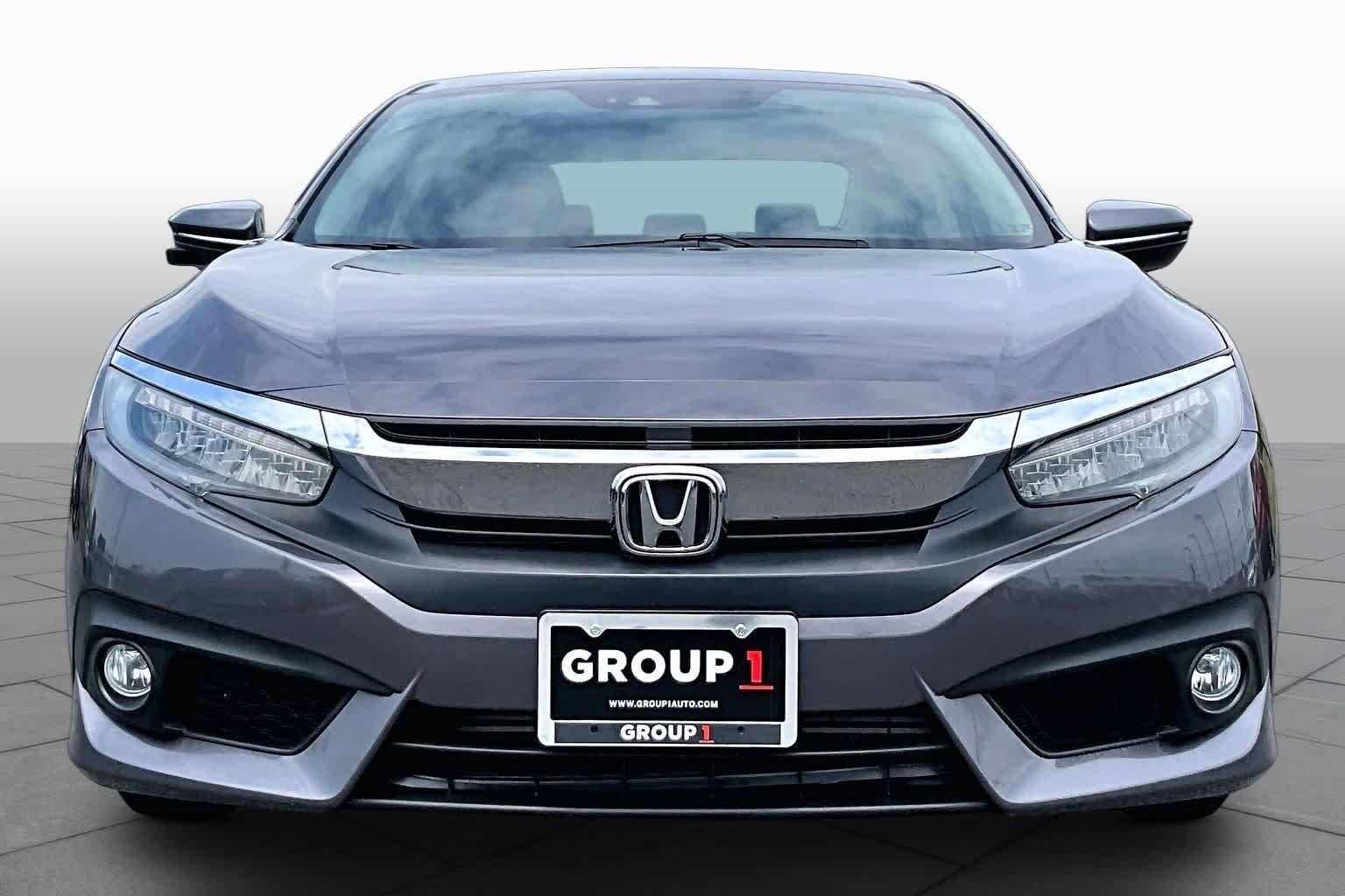 Used 2016 Modern Steel Metallic Honda Touring image 4