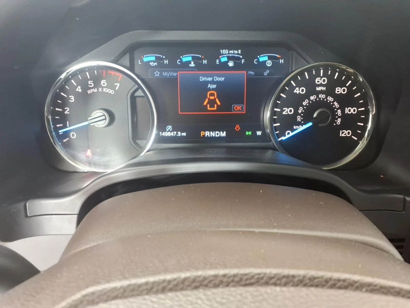 Used 2018 Ruby Red Metallic Tinted Clearcoat/Stone Gray Ford LARIAT image 32
