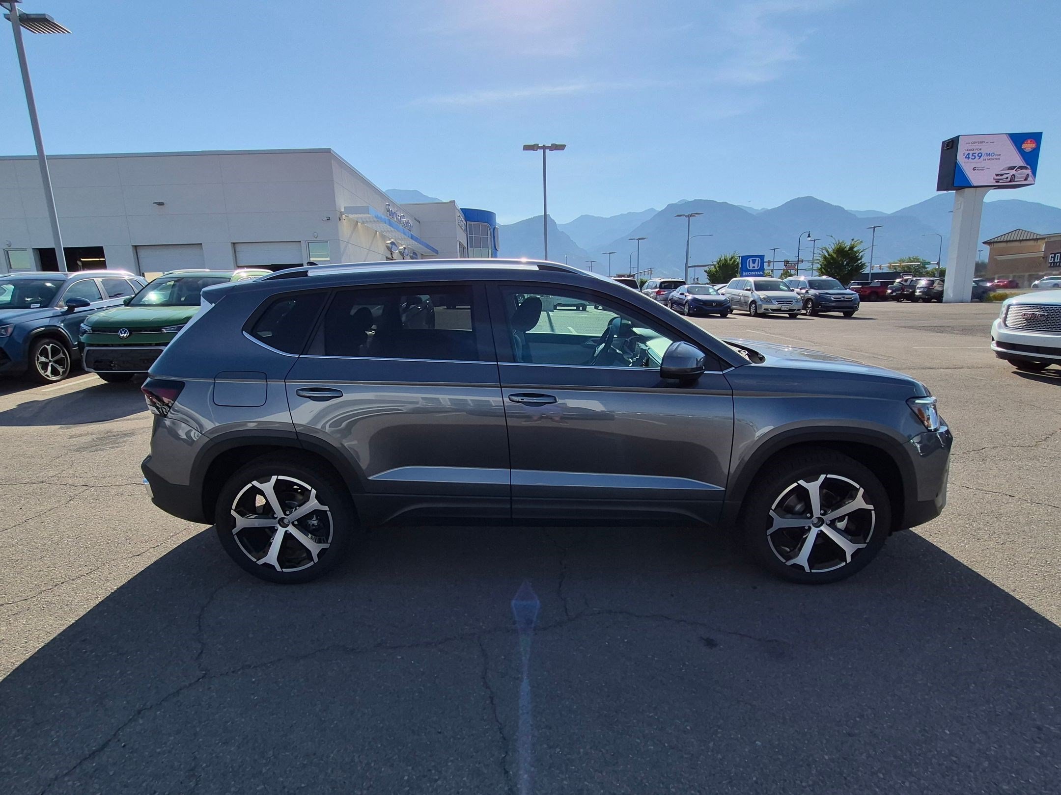 New 2026 Platinum Gray Metallic Volkswagen SEL image 2