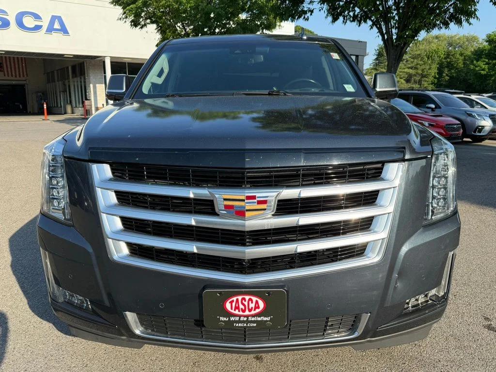 Used 2019 Gray Cadillac Luxury image 3
