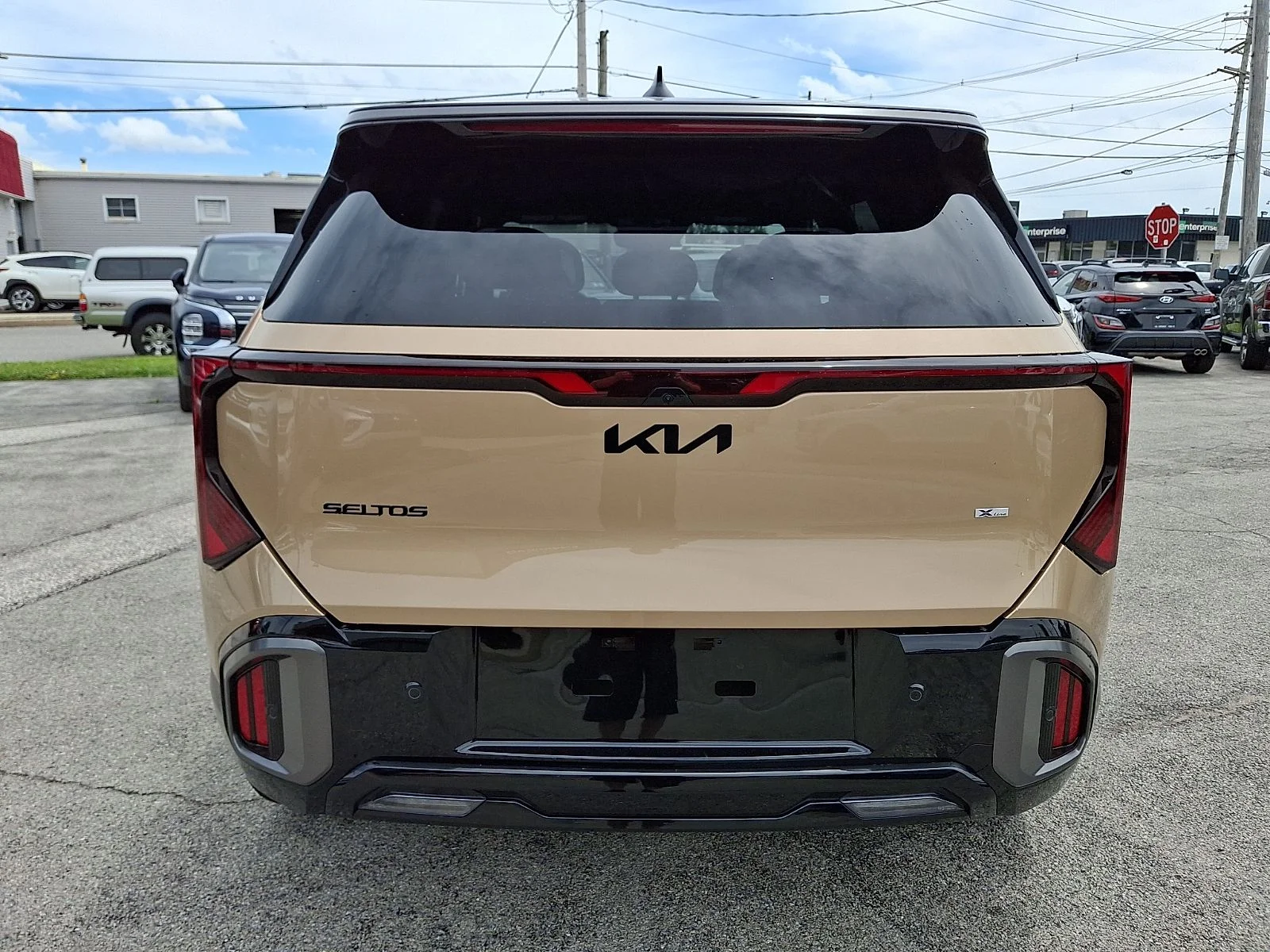 New 2027 Brown Kia X-Line S image 7