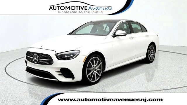 2023 Mercedes-Benz E-Class E 450 4MATIC® Sedan w/ Premium Pkg & Panorama Roof