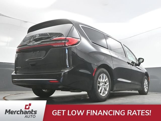 Used 2024 Black Chrysler Touring L image 36
