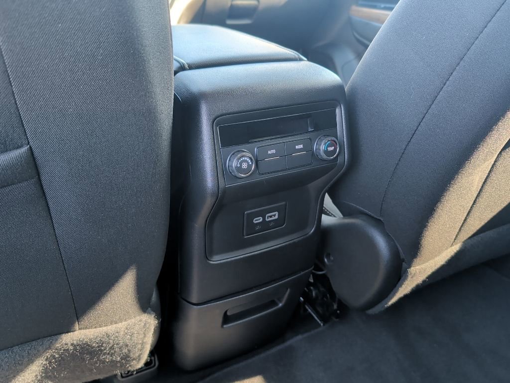 2023 GMC Acadia SLE - Photo 39