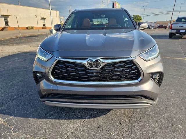 Used 2023 Gray Toyota Platinum image 3