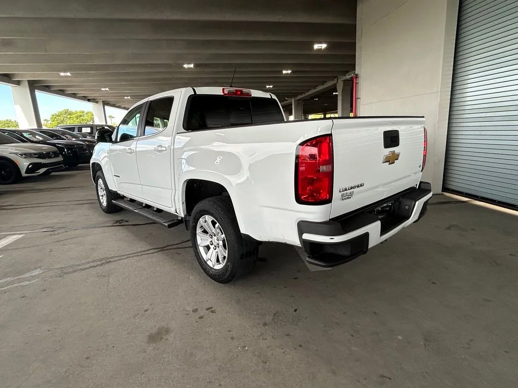 Used 2017 Summit White Chevrolet LT image 2