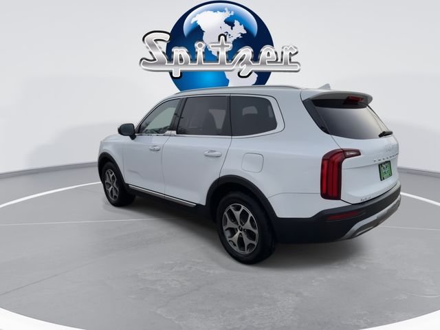 Used 2022 White Kia EX image 7