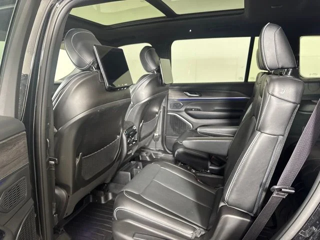 Used 2023 Diamond Black Jeep Overland image 12