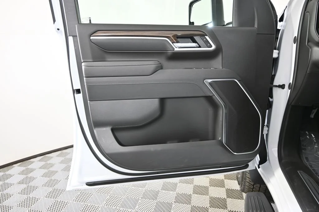 2026 Chevrolet Silverado 3500 HD LT - Photo 18