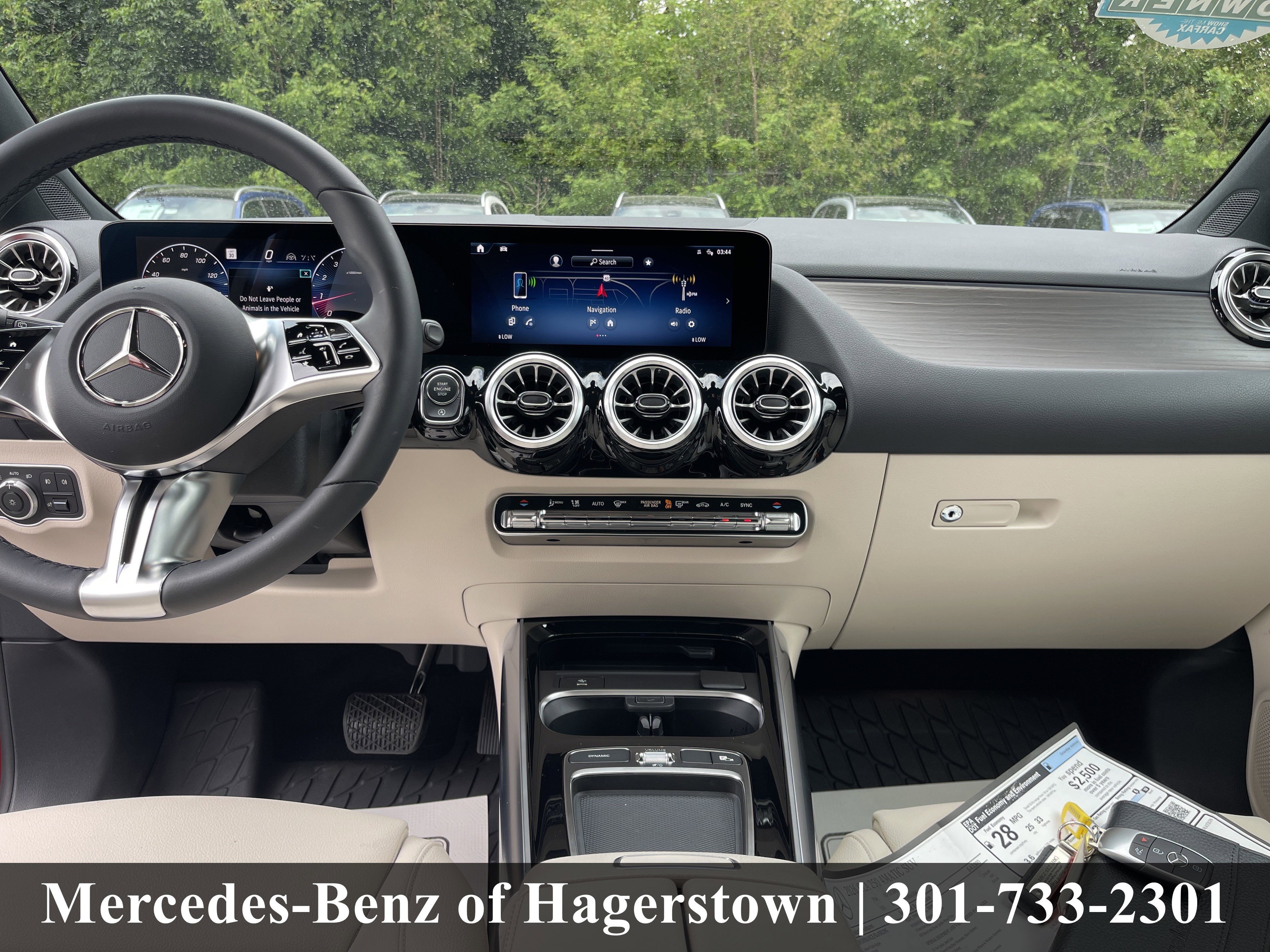 Certified Used 2026 MANUFAKTUR Patagonia Red Metallic Mercedes-Benz GLA 250 4MATIC® SUV image 7