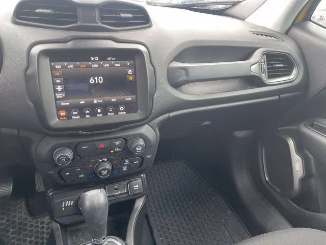 Used 2023 Yellow Jeep Latitude image 10