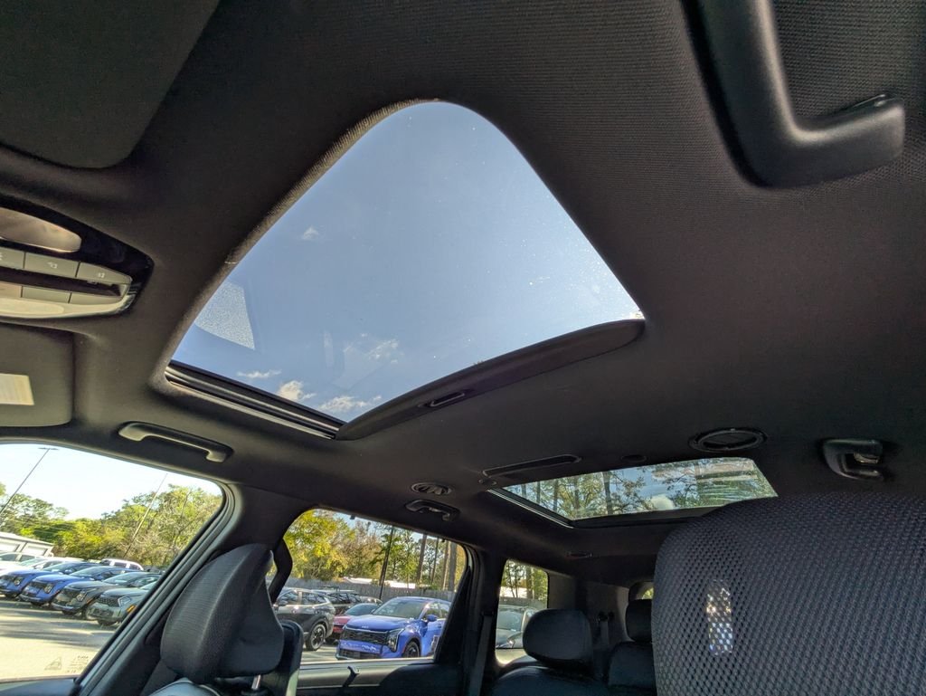 New 2027 Glacial White Pearl Kia X-PRO SX image 24