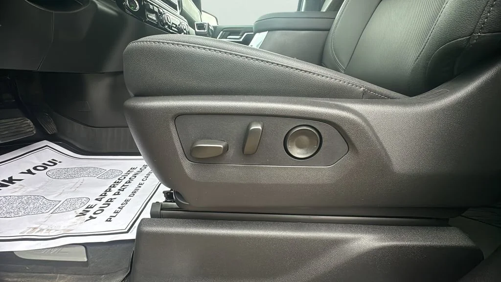 2026 GMC Sierra 1500 SLT - Photo 18
