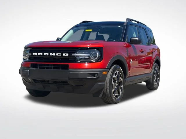Used 2023 Red Ford Outer Banks image 4