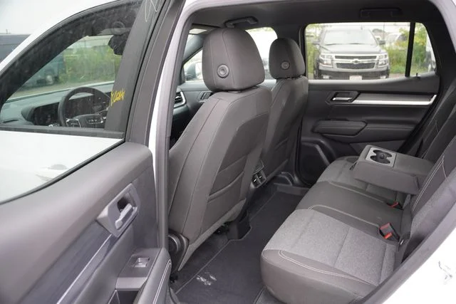 Used 2026 White GMC Elevation image 16