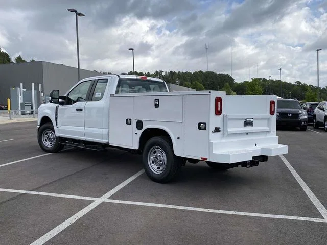 New 2026 Oxford White Ford F-250® XL image 5