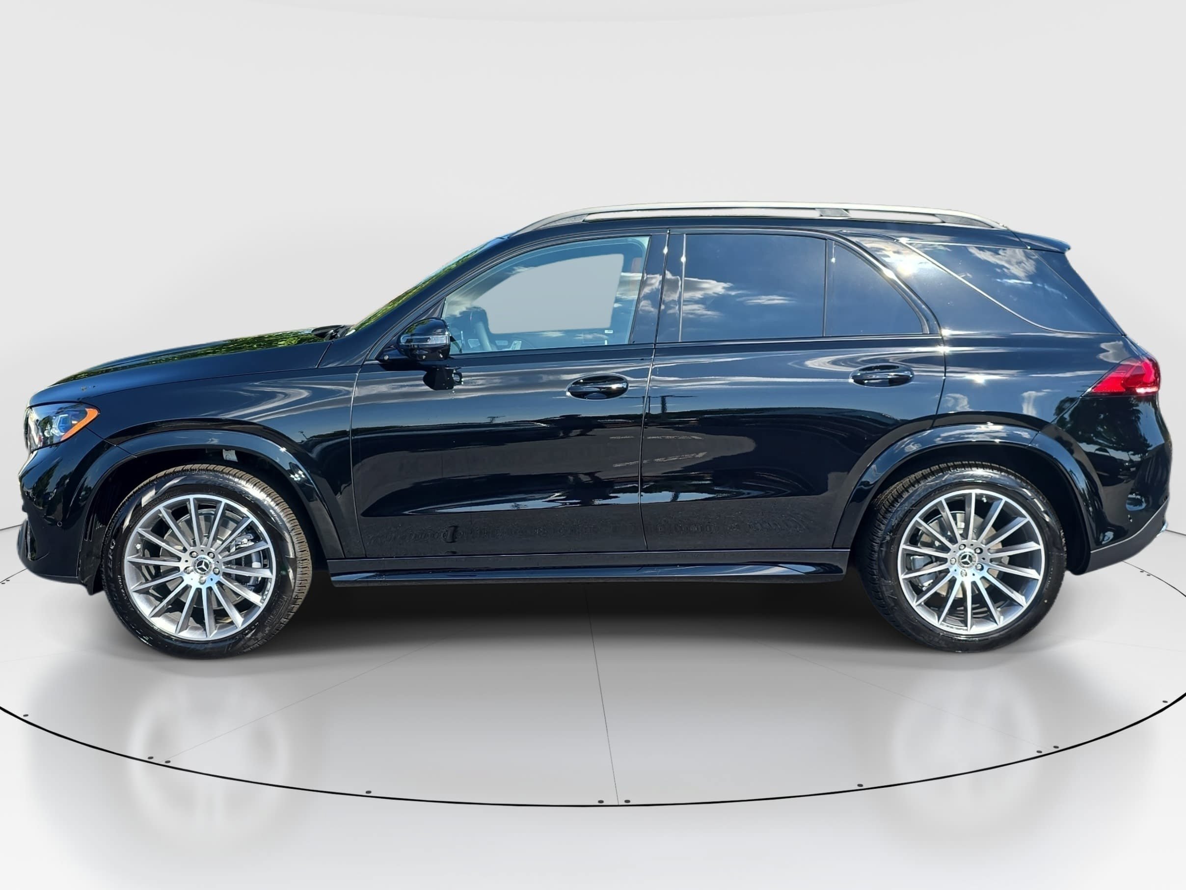 New 2027 Black Mercedes-Benz GLE350 image 8