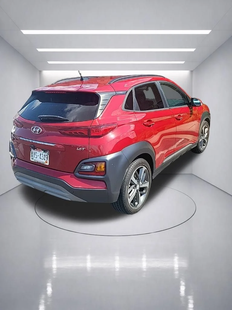 Used 2018 Pulse Red Hyundai Limited image 5