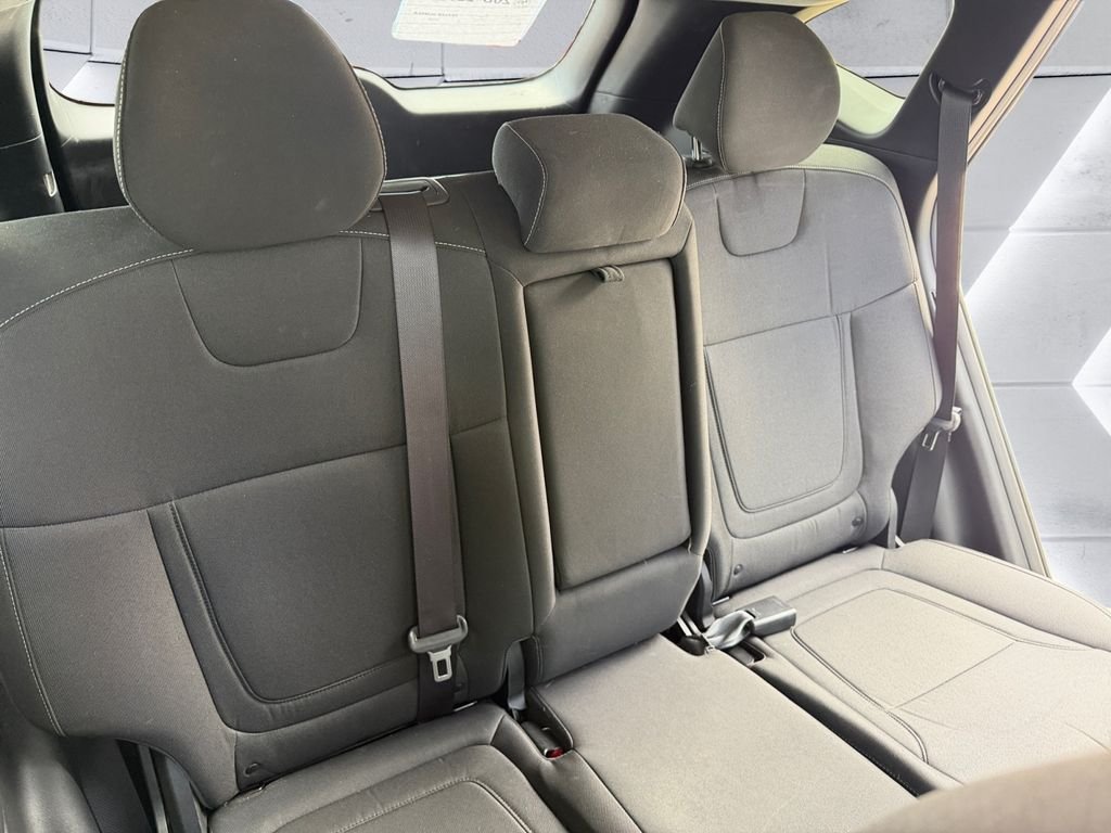 Used 2022 Gray Hyundai SEL image 16