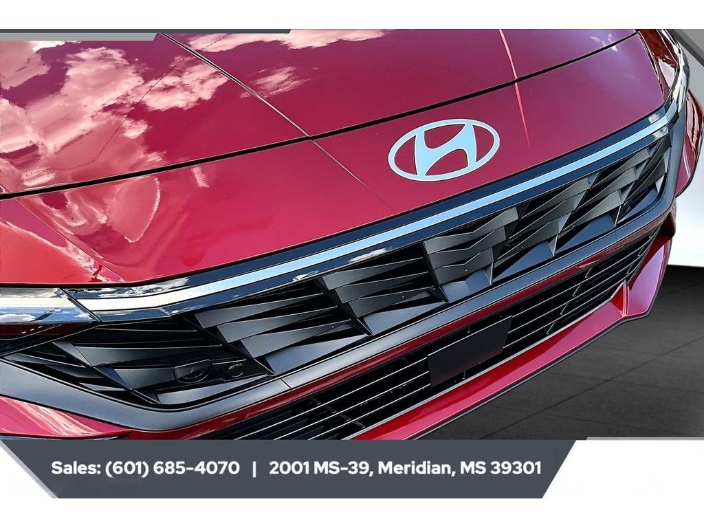 Used 2024 Ultimate Red Hyundai SEL image 21
