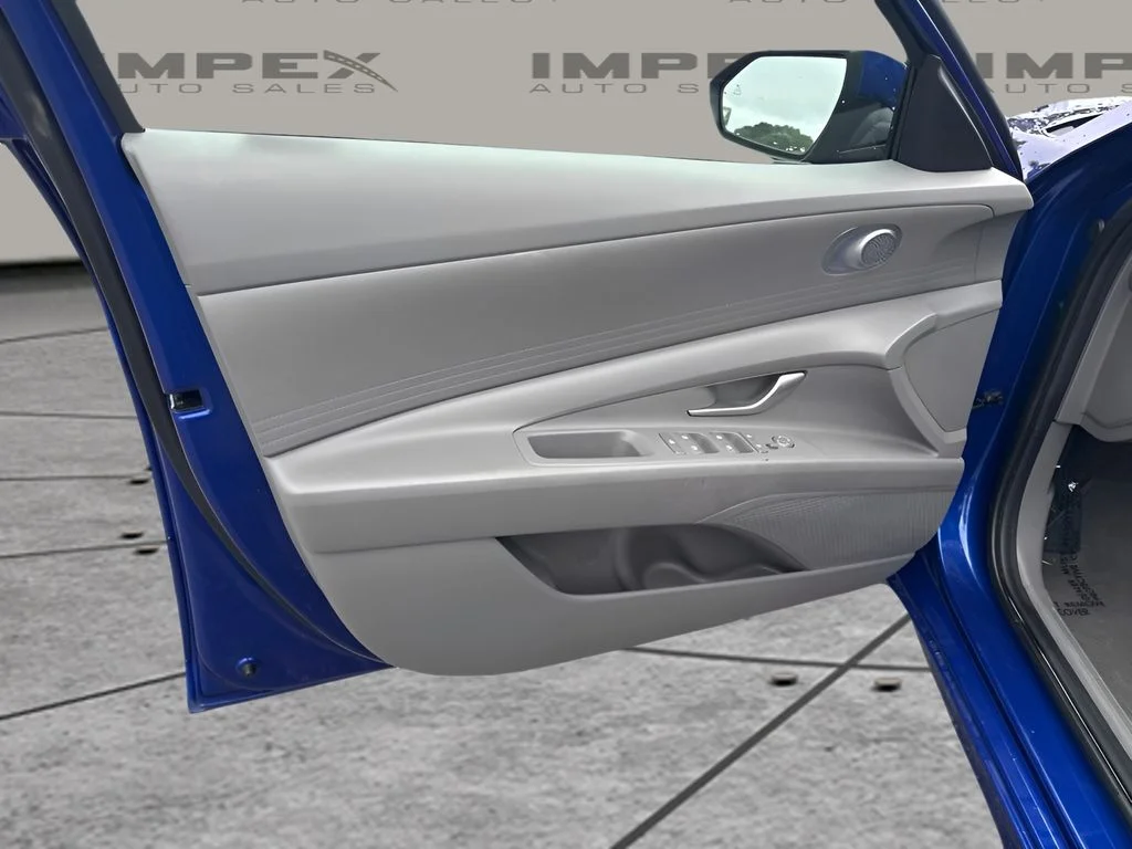 Used 2024 Blue Hyundai SEL image 15