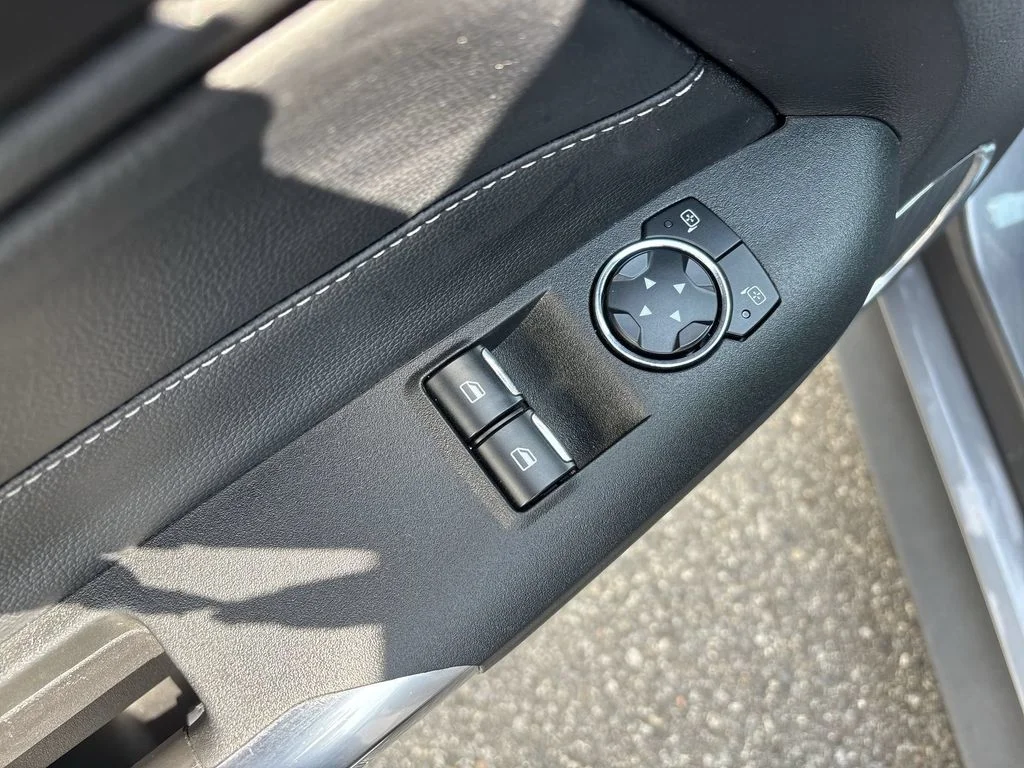 Used 2021 Gray Ford GT Premium image 15