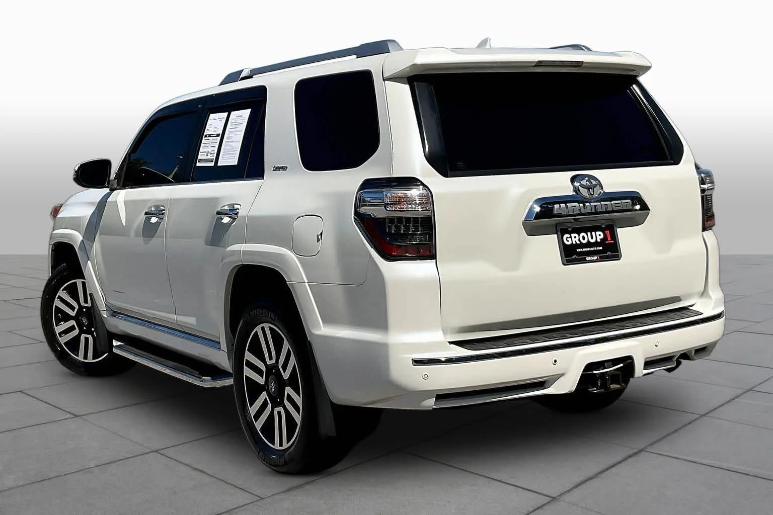 Used 2014 Blizzard Pearl Toyota Limited image 11