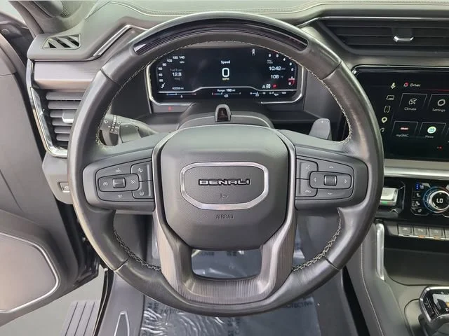 Used 2025 Onyx Black GMC Denali Ultimate image 21