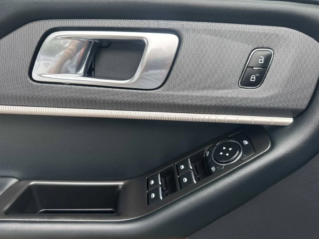 Used 2025 Black Ford ST-Line image 36