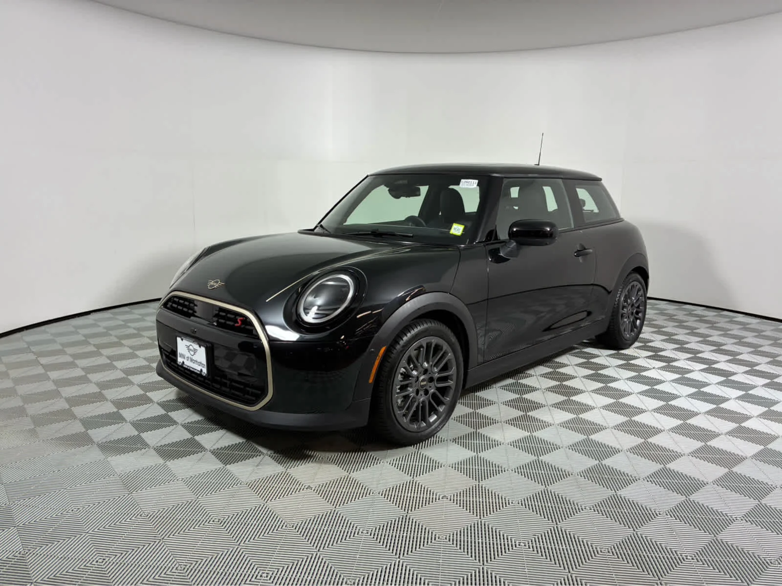New 2026 Midnight Black II Metallic MINI Iconic image 7