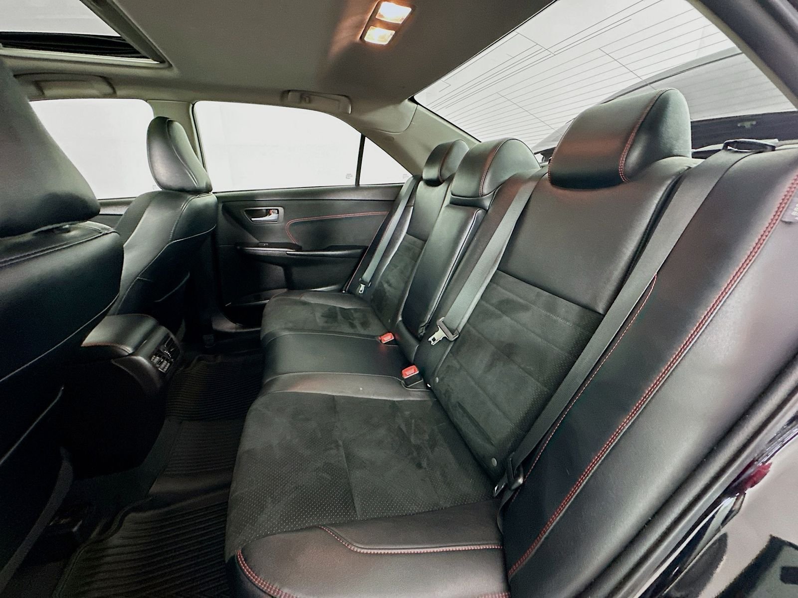 Used 2017 Midnight Black Metallic Toyota XSE image 25