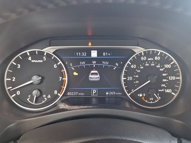 Used 2022 Silver Nissan 2.5 SL image 16