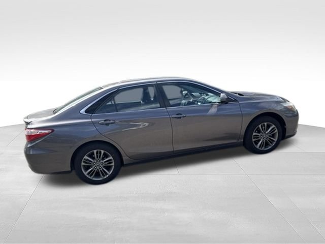 Used 2016 Gray Toyota SE image 8