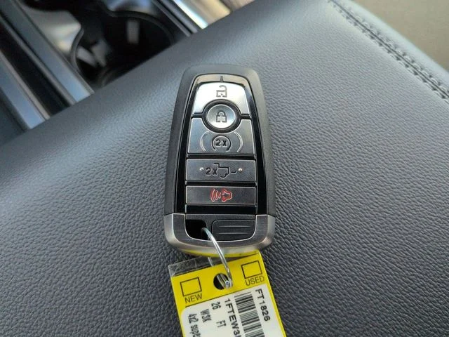 New 2026 Marsh Gray Ford XLT image 29