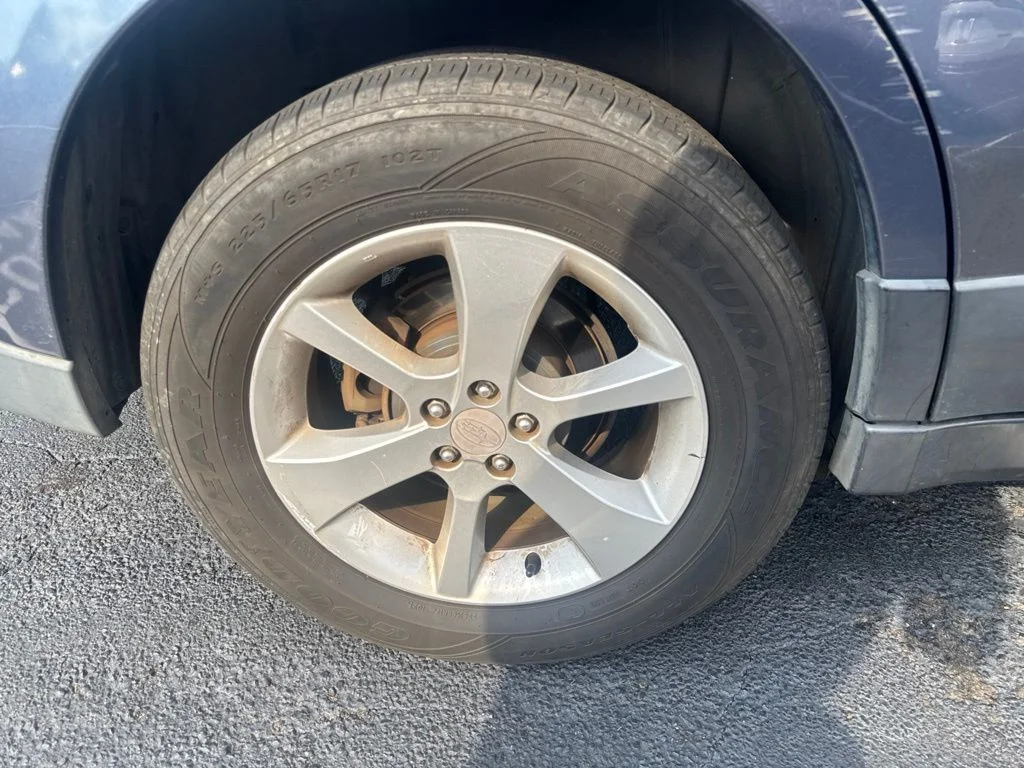 Used 2014 Blue Subaru 2.5i image 16