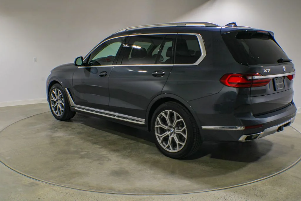 Used 2020 Gray Metallic BMW xDrive40i image 3