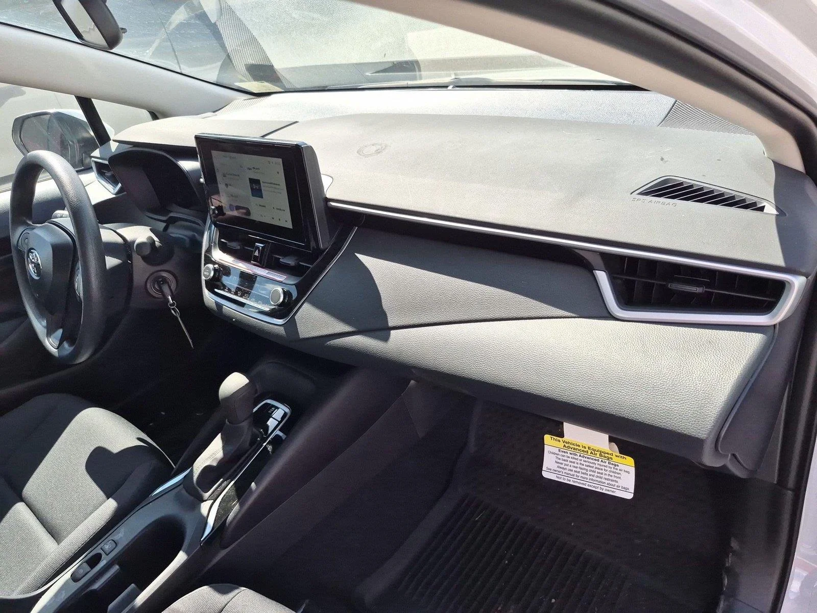 Used 2026 Ice Cap Toyota LE image 34