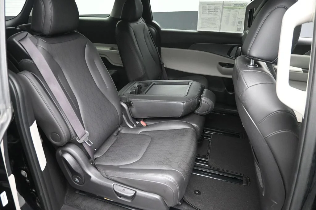 Certified Used 2024 Black Kia LX image 10