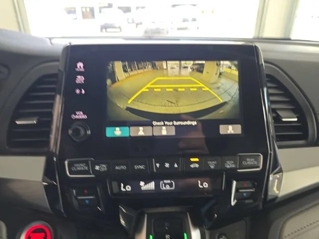 Used 2019 Silver Honda EX-L image 17