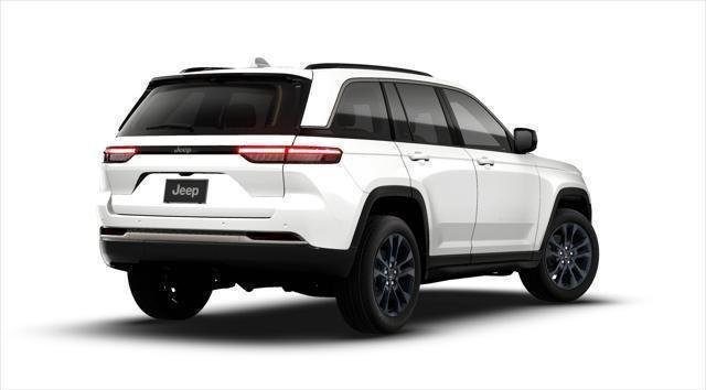 New 2026 Bright White Clear-Coat Exterior Paint Jeep  image 26