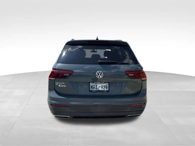 Used 2019 Green Volkswagen 2.0T SE image 4