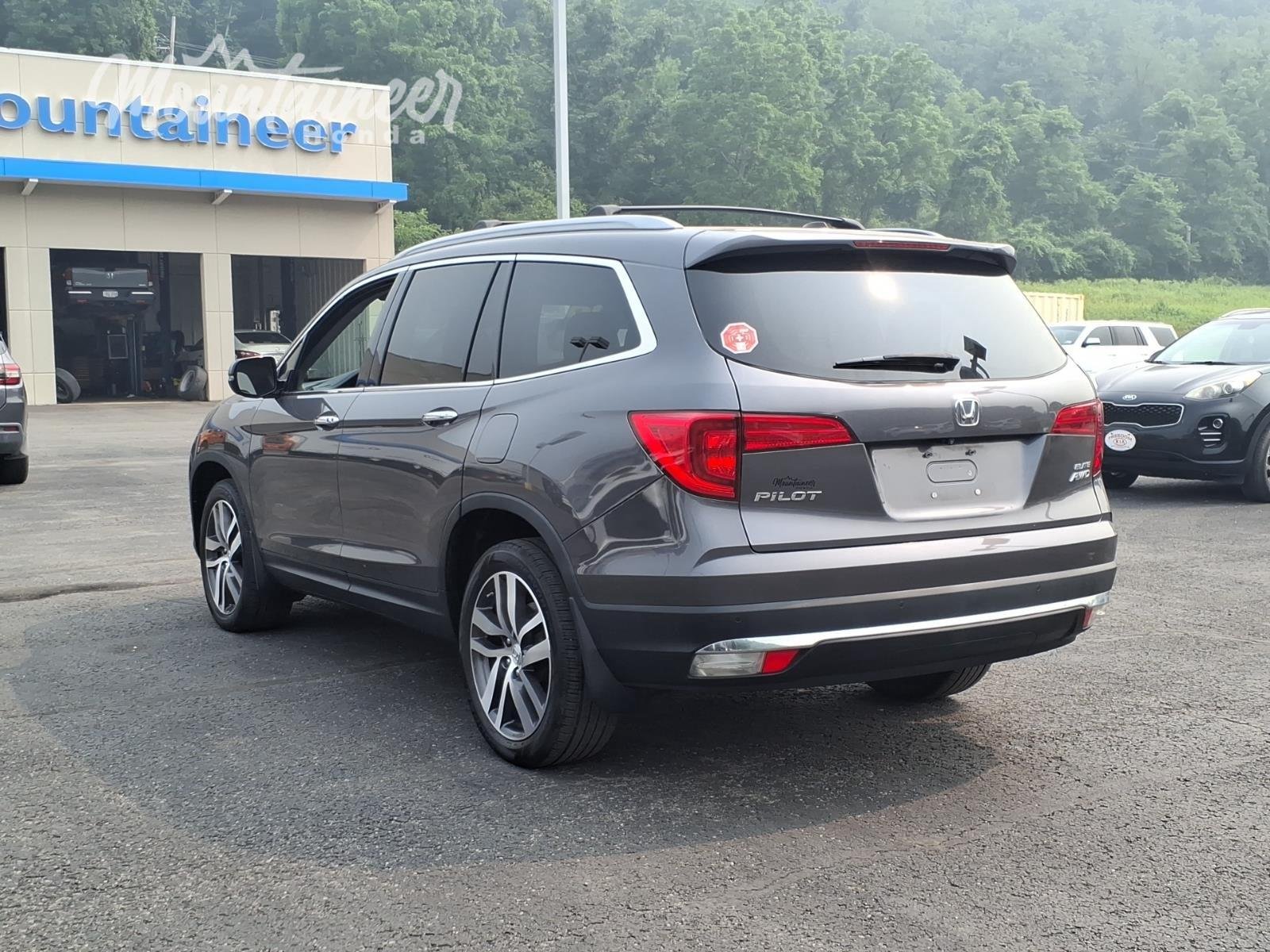 Used 2018 Modern Steel Metallic Honda Elite image 5