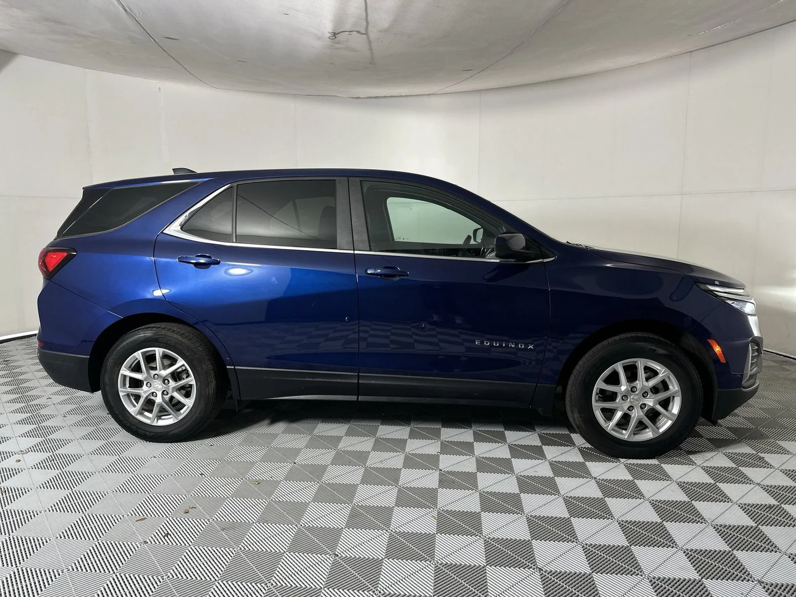Used 2023 Blue Chevrolet LT image 9