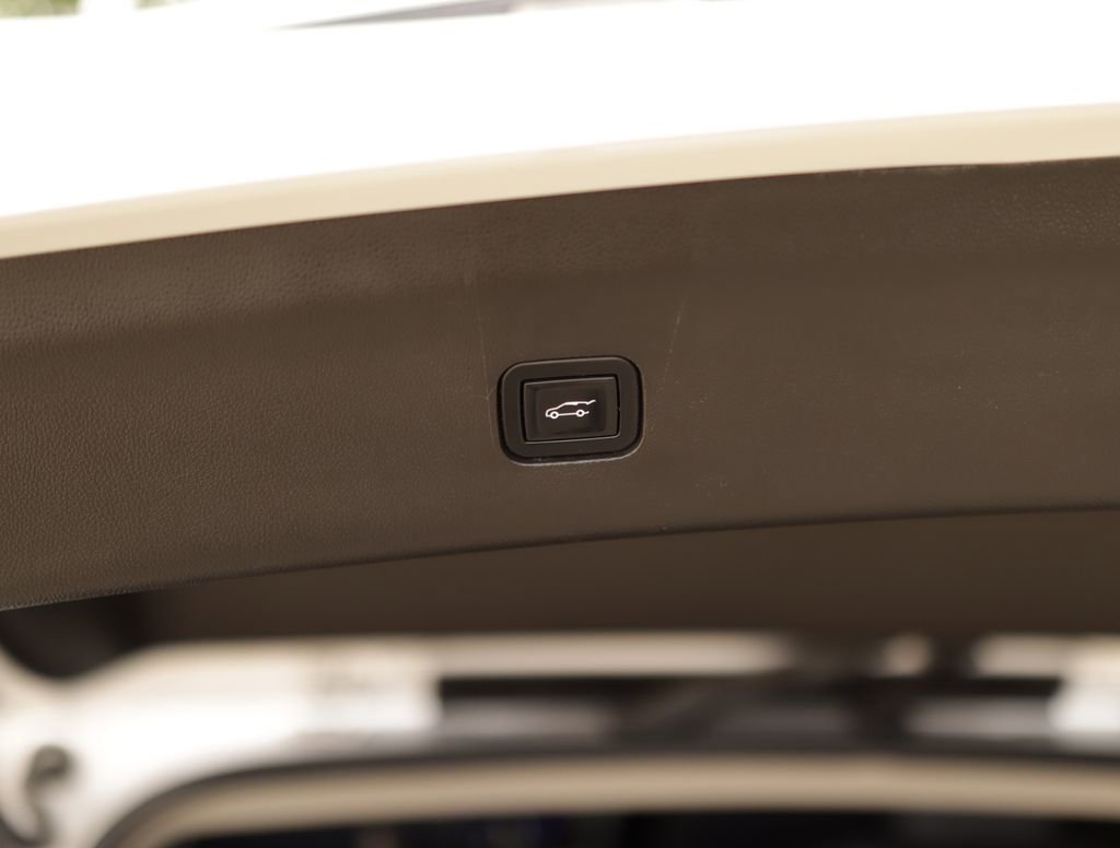 Used 2021 Includes Satin Nickel lower exterior accent color.) Buick Essence image 28