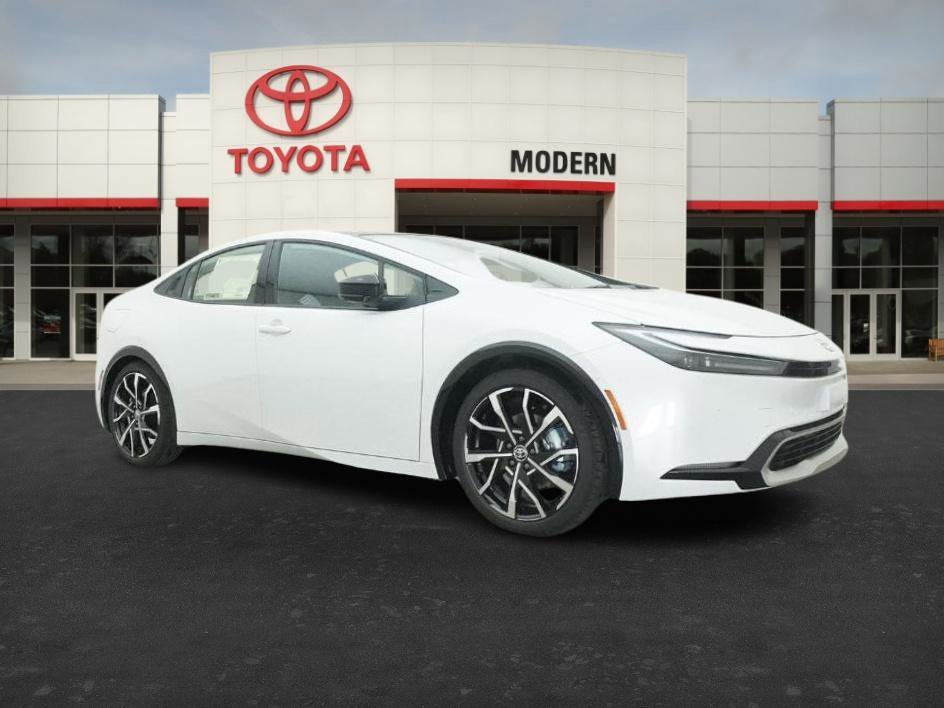 New 2026 Wind Chill Pearl Toyota XSE Premium image 30