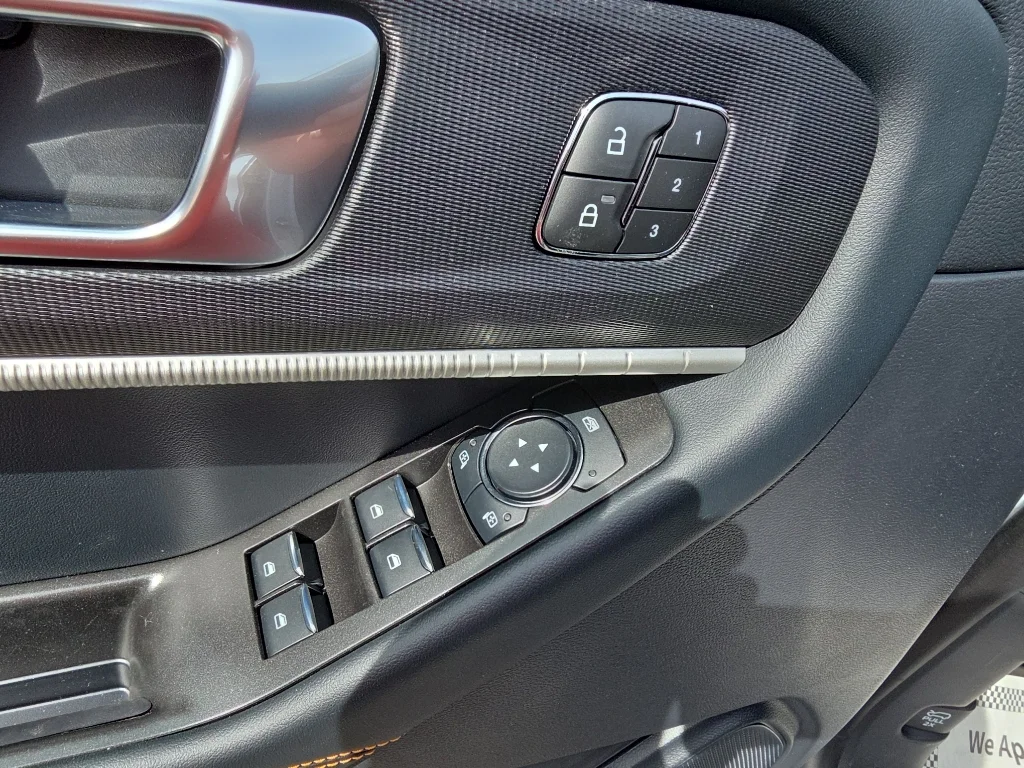 New 2026 Space White Metallic Ford Tremor® image 14