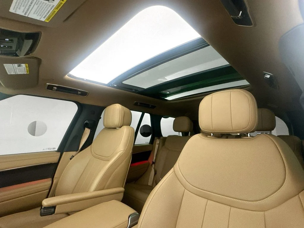 Used 2025 Gray Land Rover SE image 22